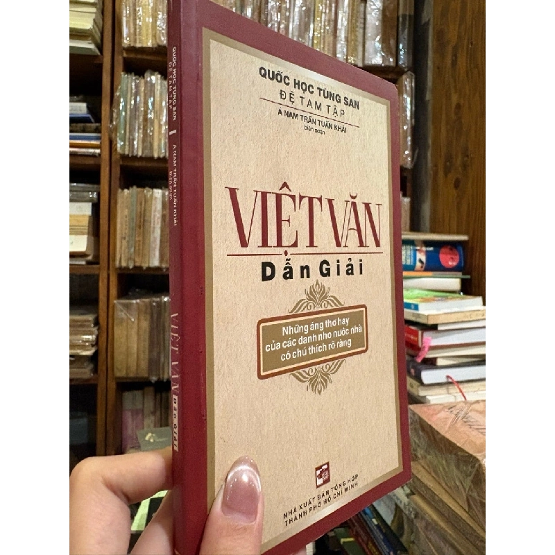 Việt Văn dẫn giải - Á Nam Trần Tuấn Khải 382617