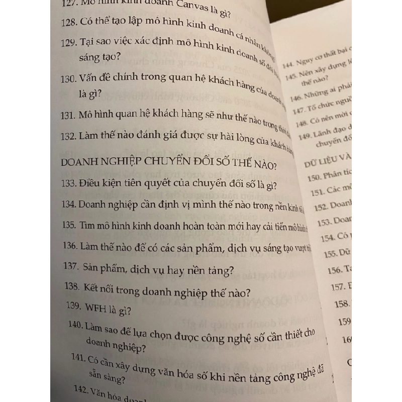 Hỏi đáp về chuyển đổi số-Tác giả: Hồ Tú Bảo,Nguyễn Huy Dũng,Nguyễn Nhật Quang-NXB Thông tin và truyền thông- Sách mới 90% 443208