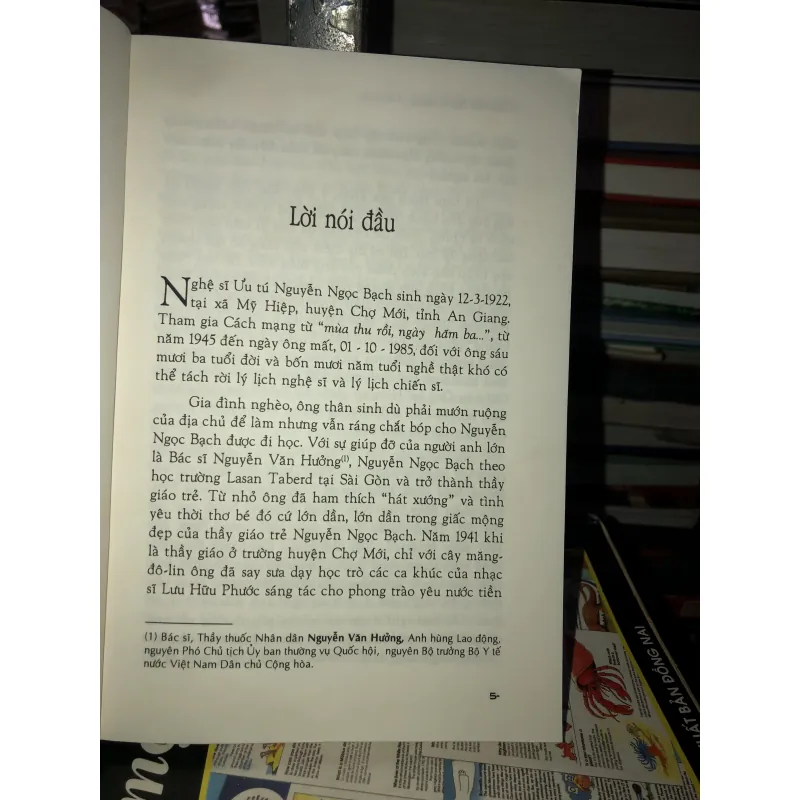 Nhật ký dọc đường lưu diễn - Nguyễn Ngọc Bạch 1021902