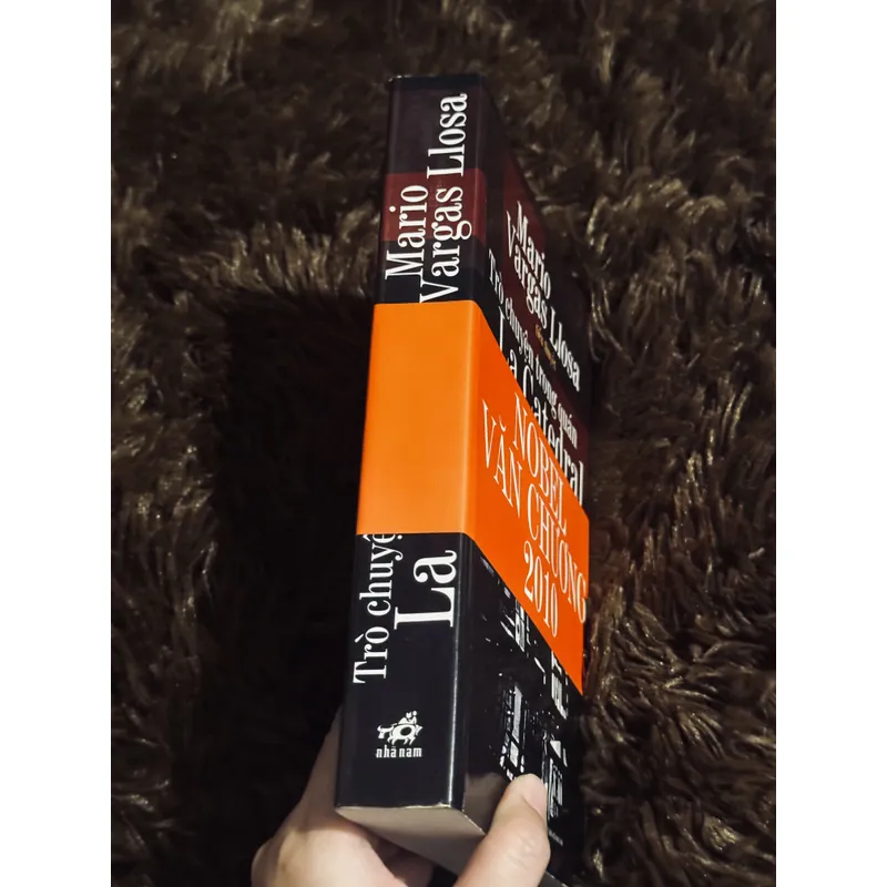 Trò chuyện trong quán La Catedral 716896