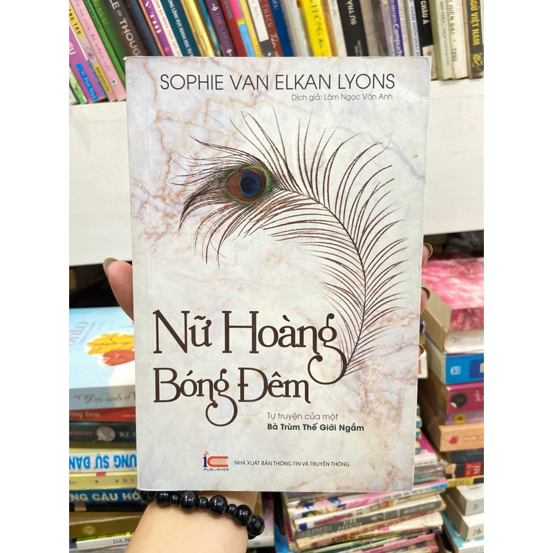 Nữ hoàng bóng đêm ⚖️ 444627