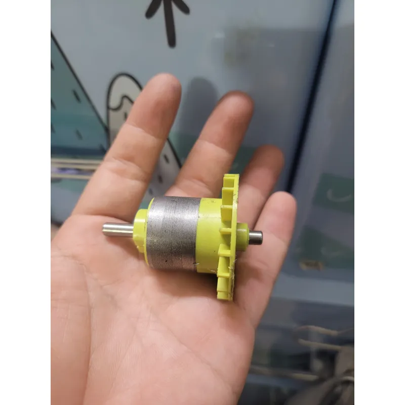 Từ và cuộn vít Ryobi subcompact bu long 3/8 780545