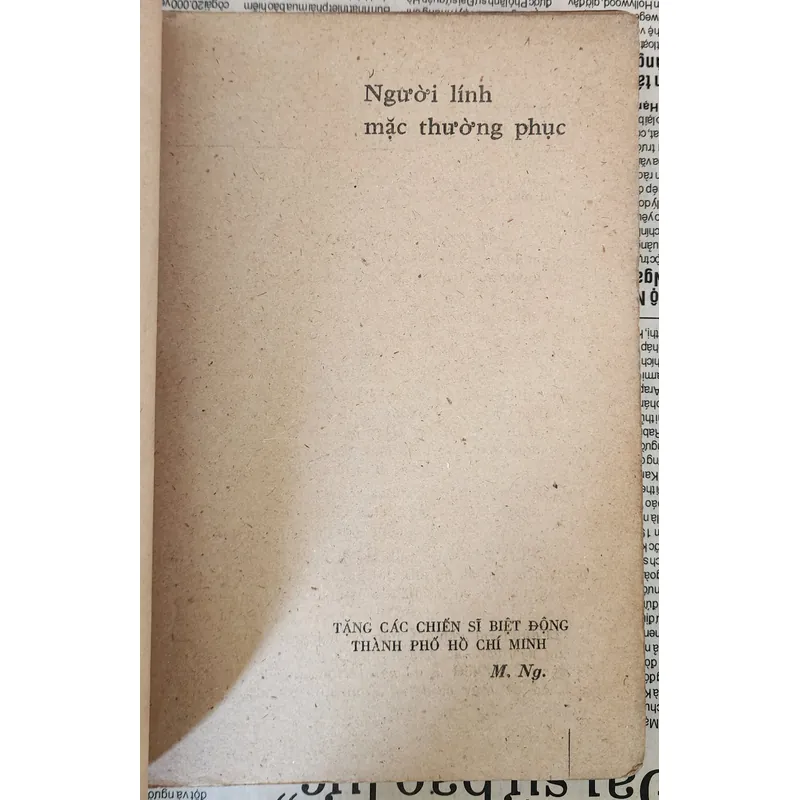 NHỮNG NGƯỜI LÍNH MẶC THƯỜNG PHỤC - Mai Ngữ 709775
