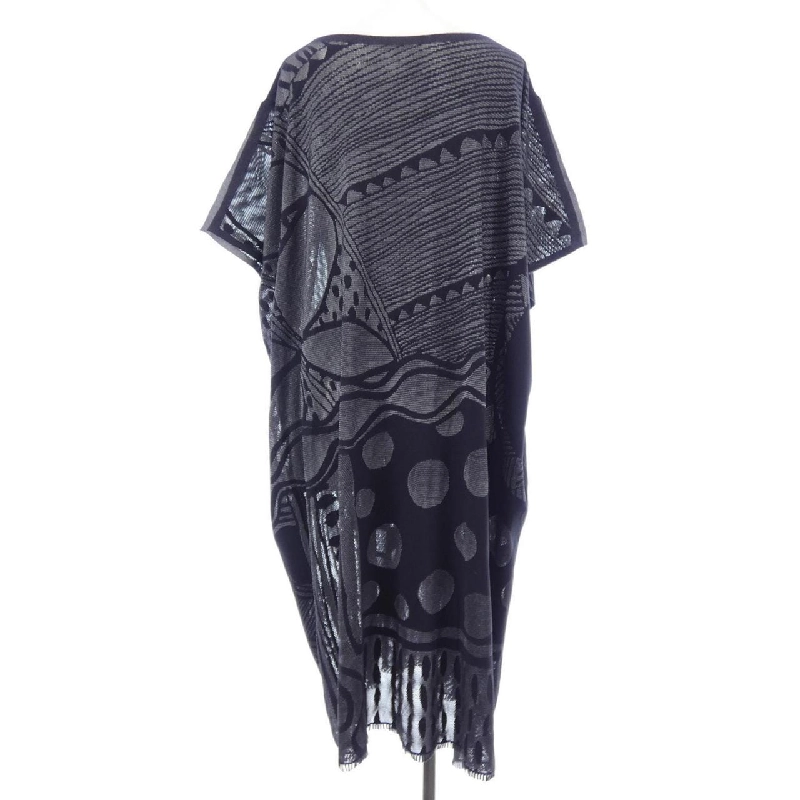 Pleats Please PP32LH952 A-POC Đầm - Hàng hiệu Authentic 813341