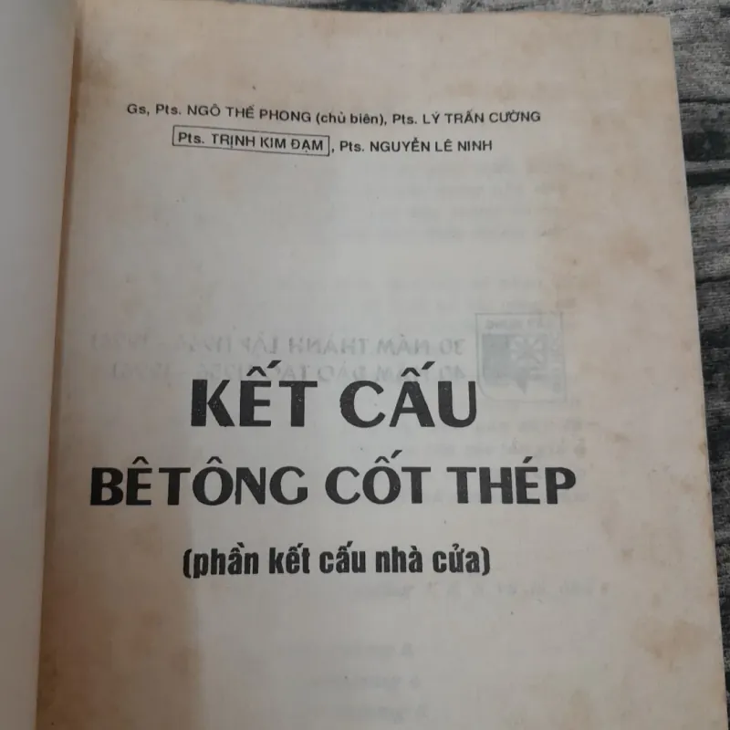 Kết cấu bê tông cốt thép- phần Kết cấu nhà cửa. T giả GS Ngô Thế Phong (chủ biên) 748826