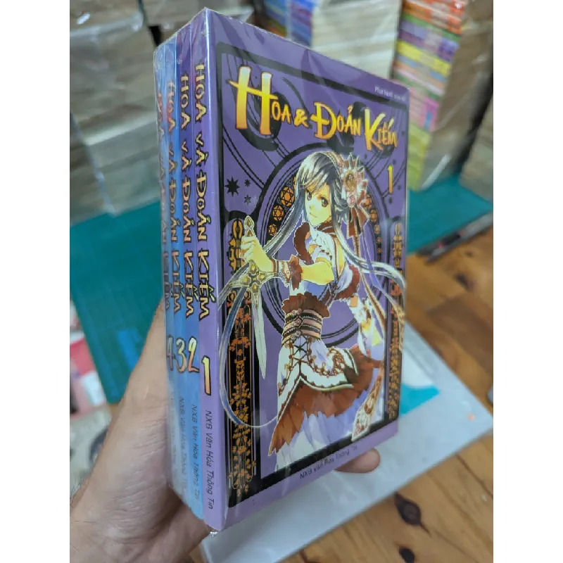 Truyện tranh hoa và đoản kiếm 576345