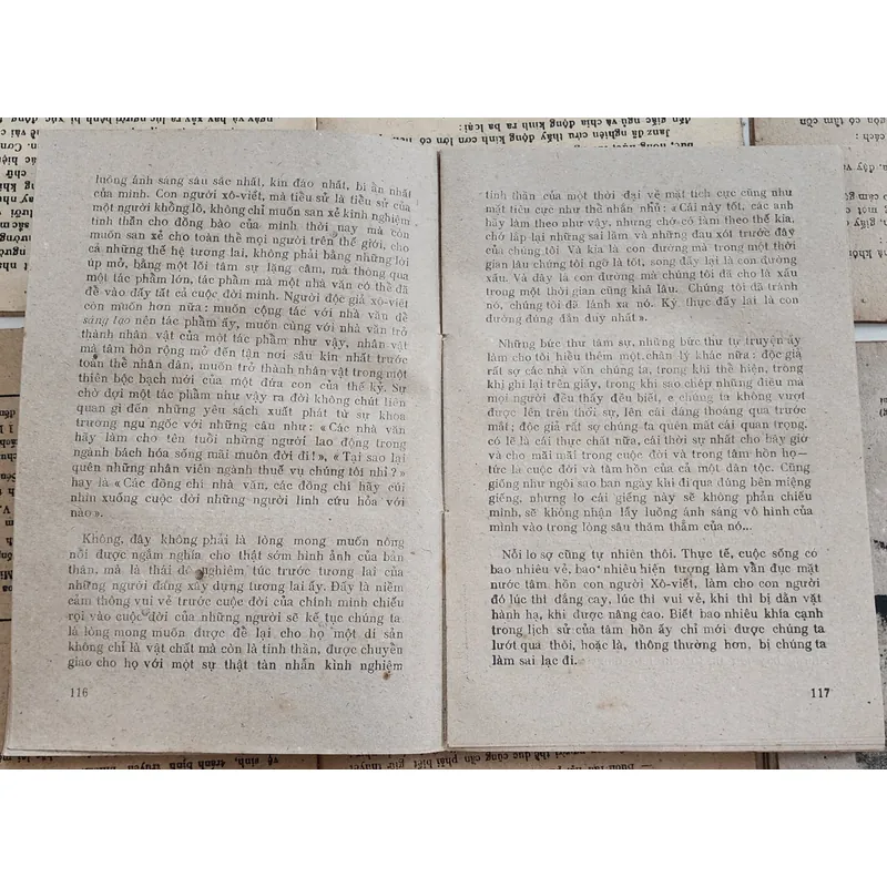 Tiểu thuyết NHỮNG NGÔI SAO BAN NGÀY (Olga Fyodorovna Berggolts) 728180