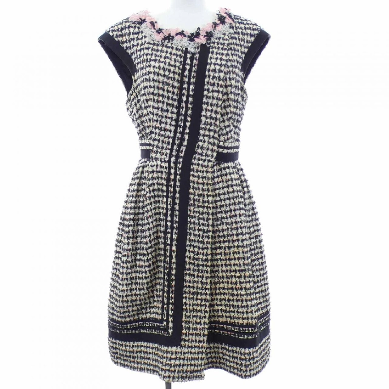 Chanel CHANEL P38367V27336 Đầm - Hàng hiệu Chính hãng 810907