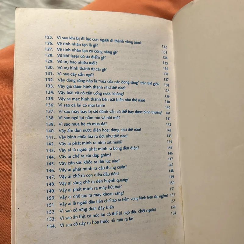 Sách cho bé - Khám phá thế giới kỳ thú 645897