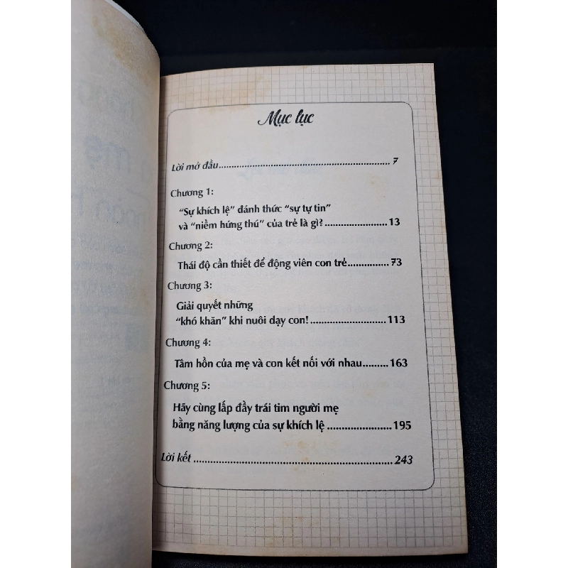 Không có bà mẹ nào hoàn hảo Ayako Harada mới 80% ố, ẩm bìa nhẹ, có mộc HCM0501 dạy con 441344