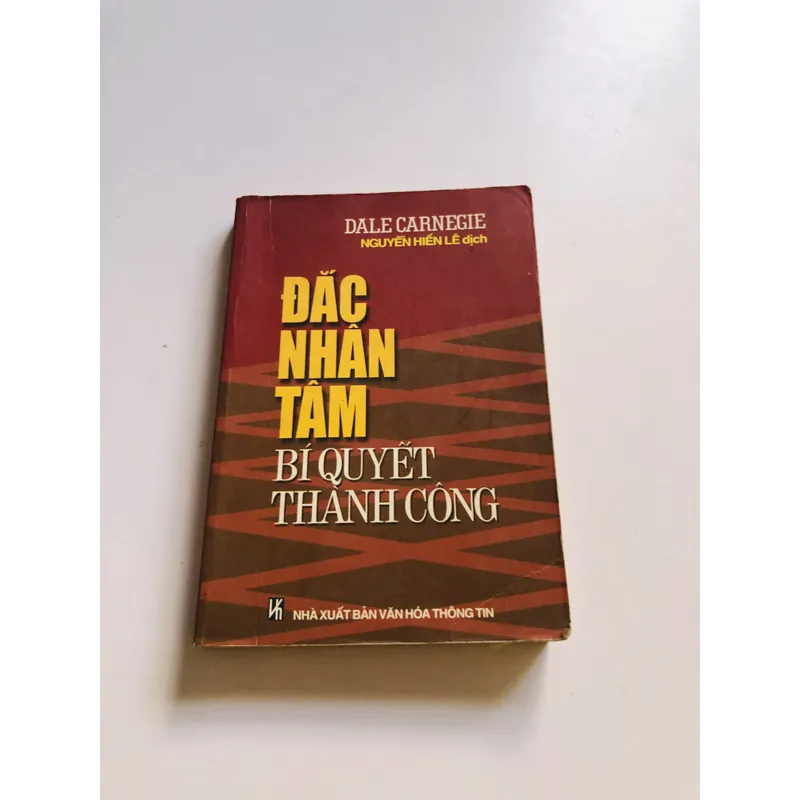 ĐẮC NHÂN TÂM BÍ QUYẾT THÀNH CÔNG  720930