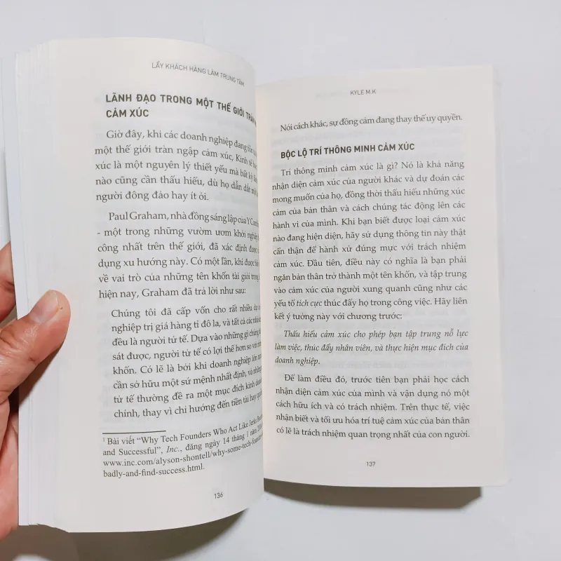 Lấy Khách Hàng Làm Trung Tâm - Yếu Tố Phát Triển Thương Hiệu Bền Vững 993426