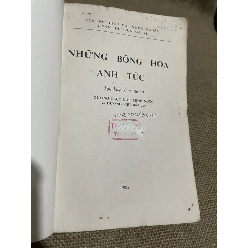Những bông hoa Anh túc - tập kịch Bungari  694480