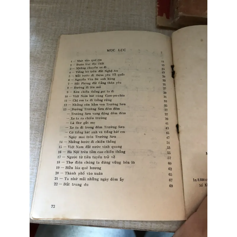 Tập bài hát Mỗi bước đi thêm yêu Tổ Quốc-Tân Huyền 960288