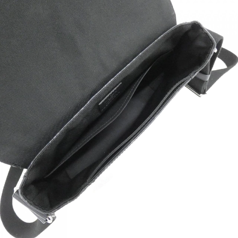 Túi xách vai Louis Vuitton Monogram Eclipse District PM M44000 613636