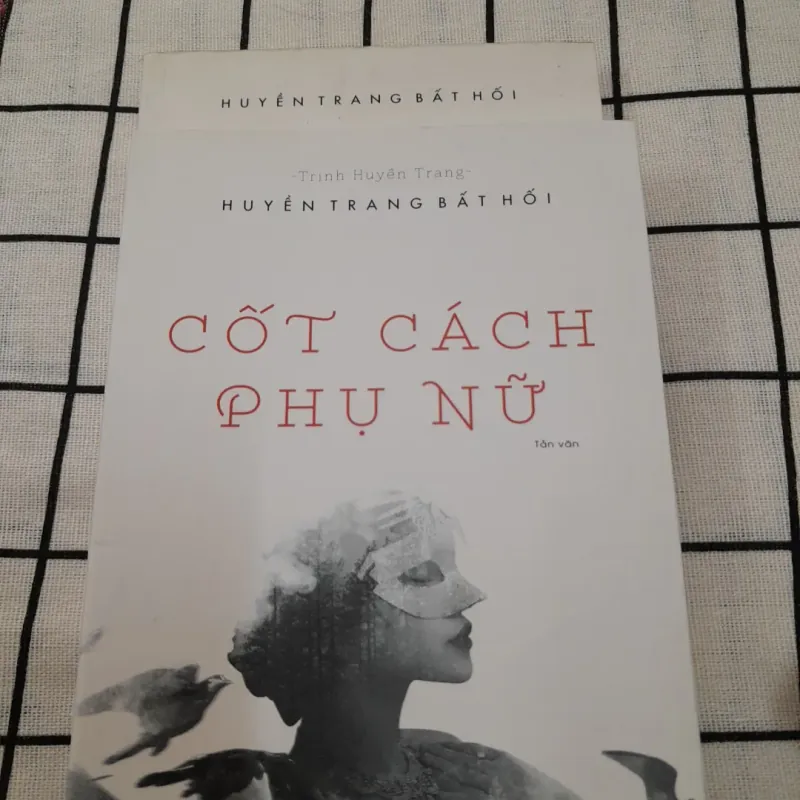 Tg. Huyền Trang Bất Hối. Bộ 4 quyển Tản Văn- Phụ Nữ Vạn Người Mê 792404