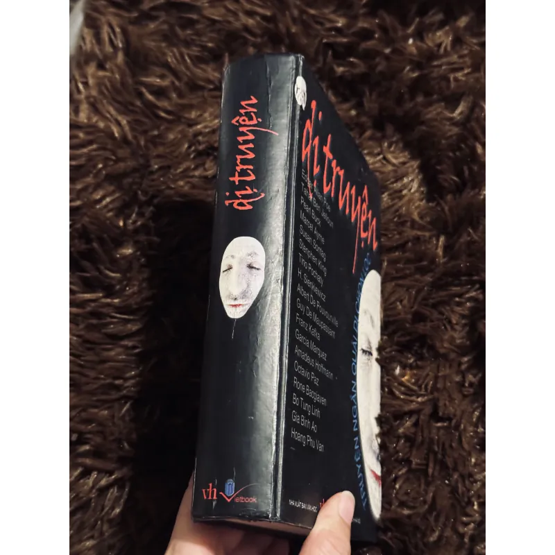 Dị truyện (bìa cứng) 937055