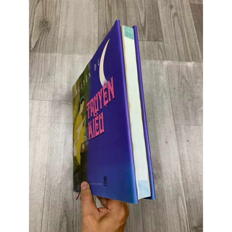 Truyện kiều - Nguyễn Du. Bìa cứng 537341