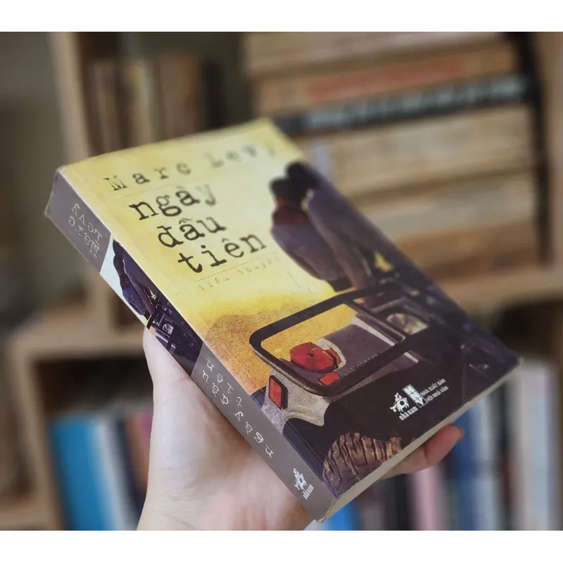 Tiểu thuyết Pháp của Marc Levy: NGÀY ĐẦU TIÊN 705488