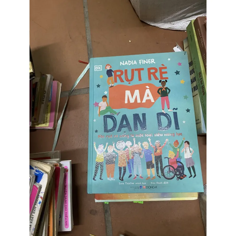 Sách rụt rè mà dạn dĩ 312125