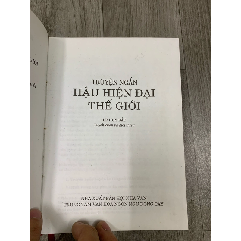 Truyện ngắn hậu hiện đại thế giới. 1a5.  509680