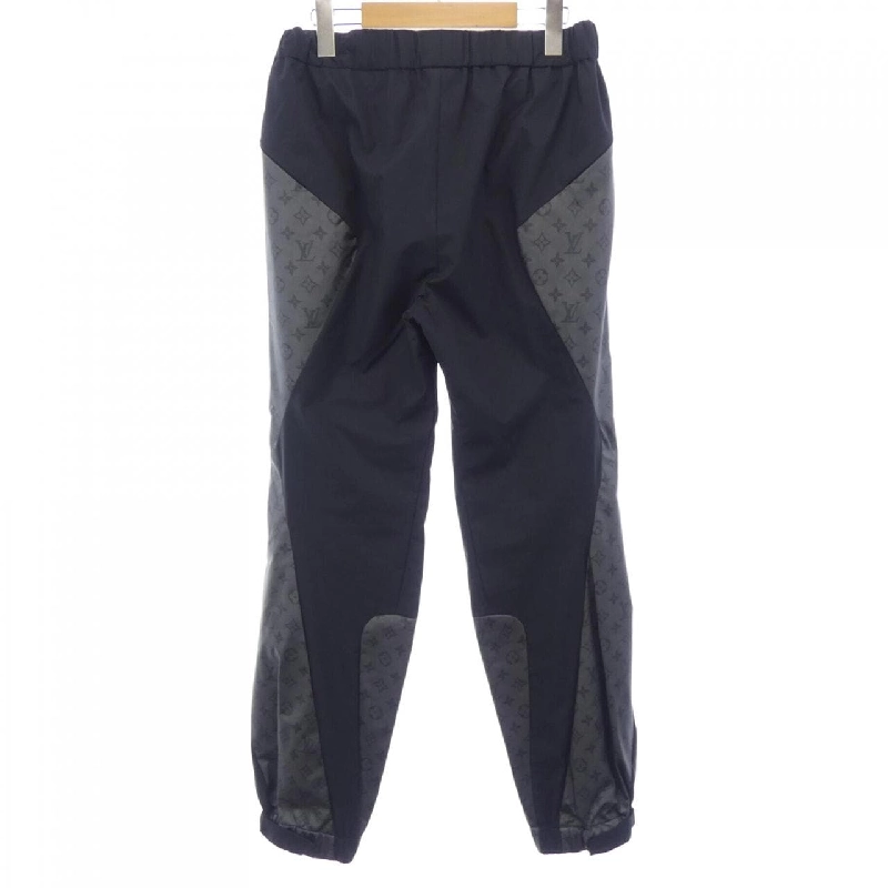 Quần thể thao LOUIS VUITTON 2054 HMP04WI65 - Hàng hiệu Authentic 888213