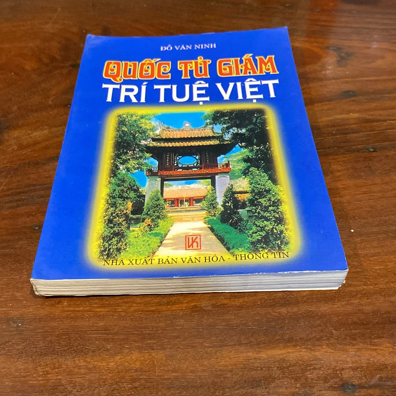 QUỐC TỬ GIÁM TRÍ TUỆ VIỆT (XB 2001) 503732