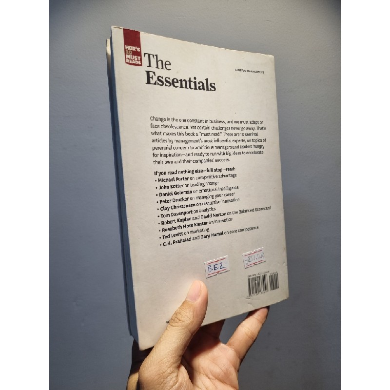 HBR'S 10 MUST READS - The Essentials : An Introduction to The most Enduring Ideas On Management From Havard Business Review 189917