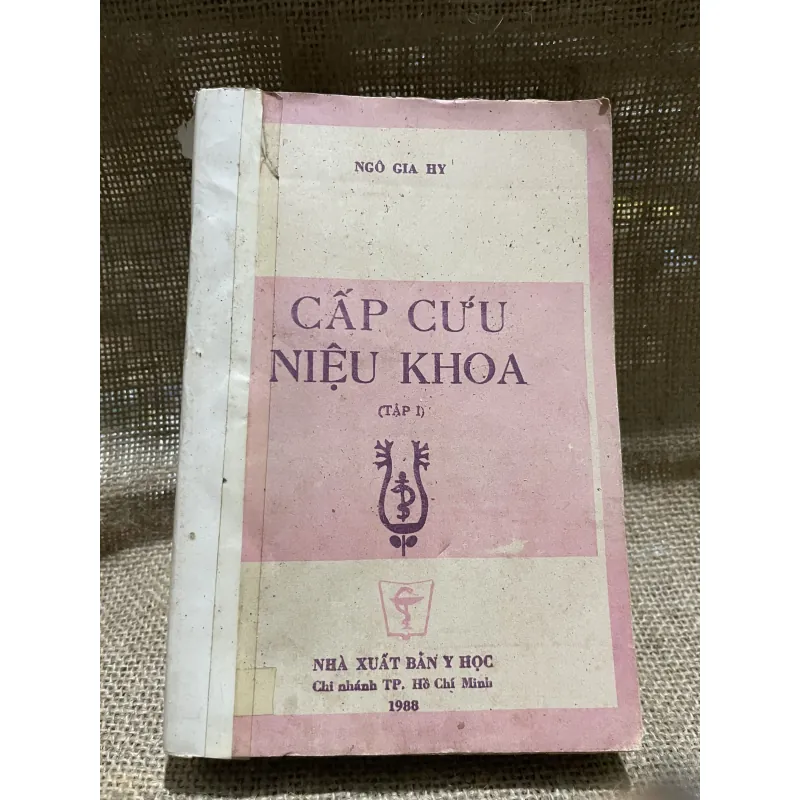 Cấp cứu nội khoa - NGÔ GIA HY -250 trang  925453