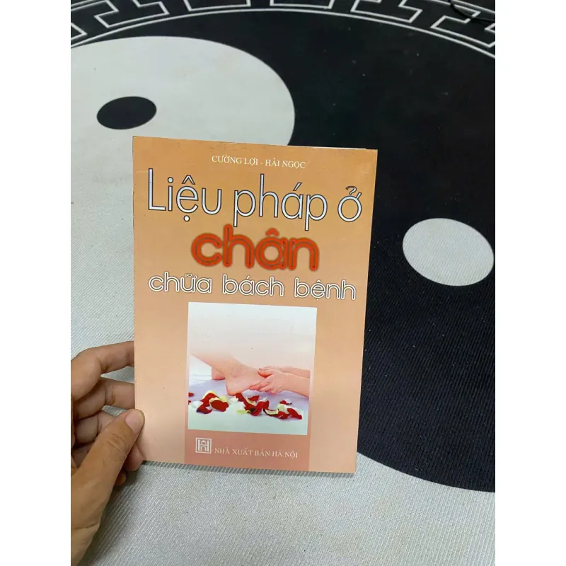 Combo 3 cuốn Liệu Pháp Ở Tai - Tay và Chân Chữa Bách Bệnh - Tác giả: Cường Lợi - Hải Ngọc 700752