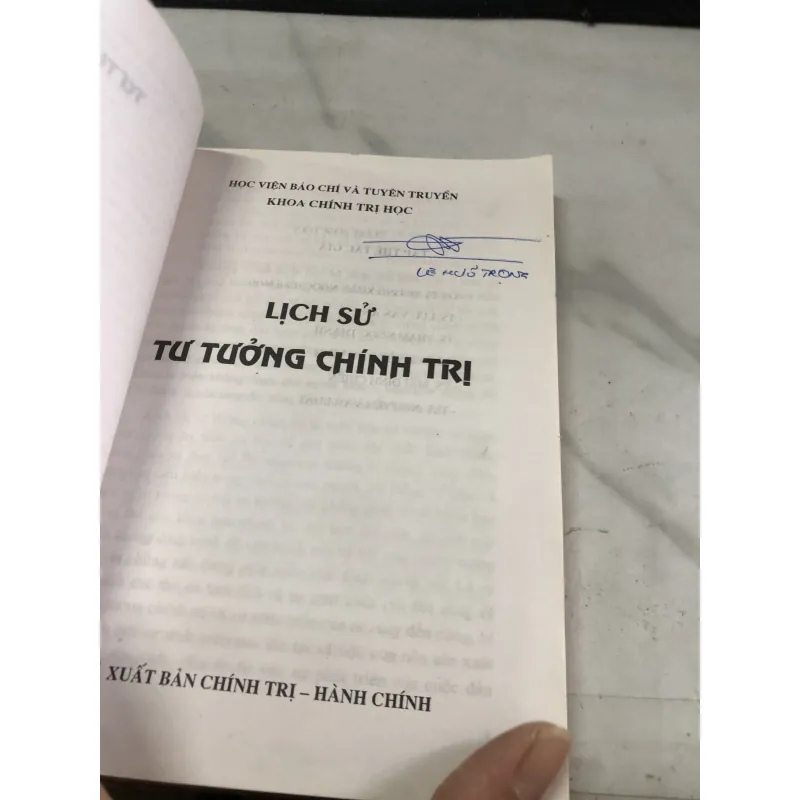 Lịch sử tư tưởng chính trị - Dương Xuân Ngọc  1036010