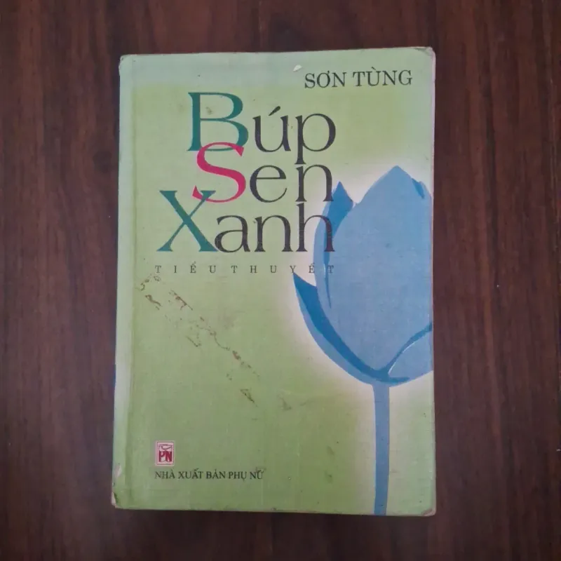 Búp sen xanh 748154