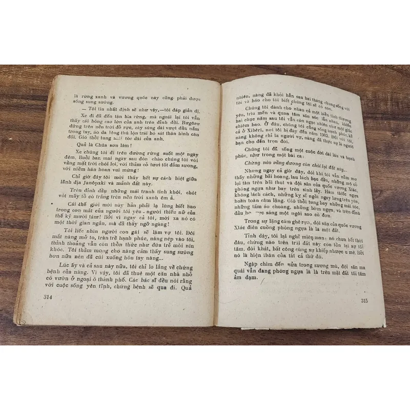 Tác phẩm VH kinh điển Belarus: ĐỘI SĂN CỦA QUỐC VƯƠNG STAKH 732975