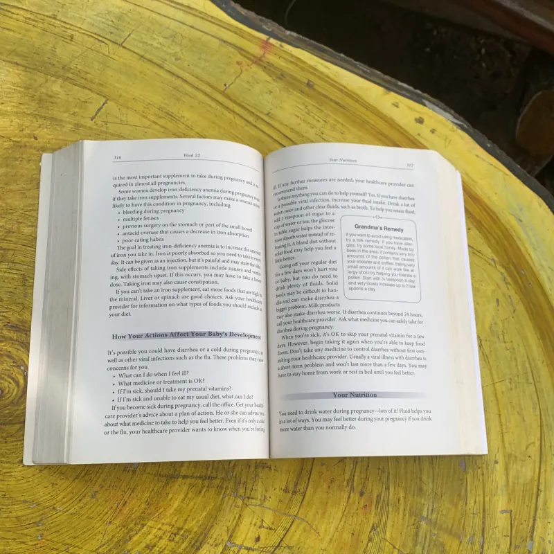 YOUR PREGNANCY WEEK BY WEEK  761221