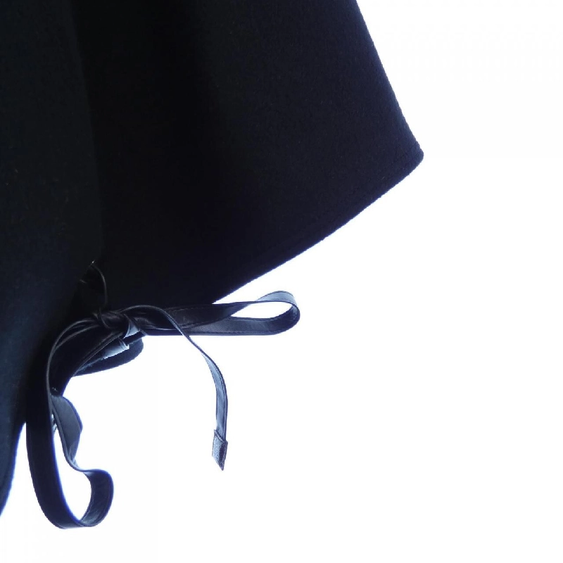 Louis Vuitton LOUIS VUITTON Cape 633561