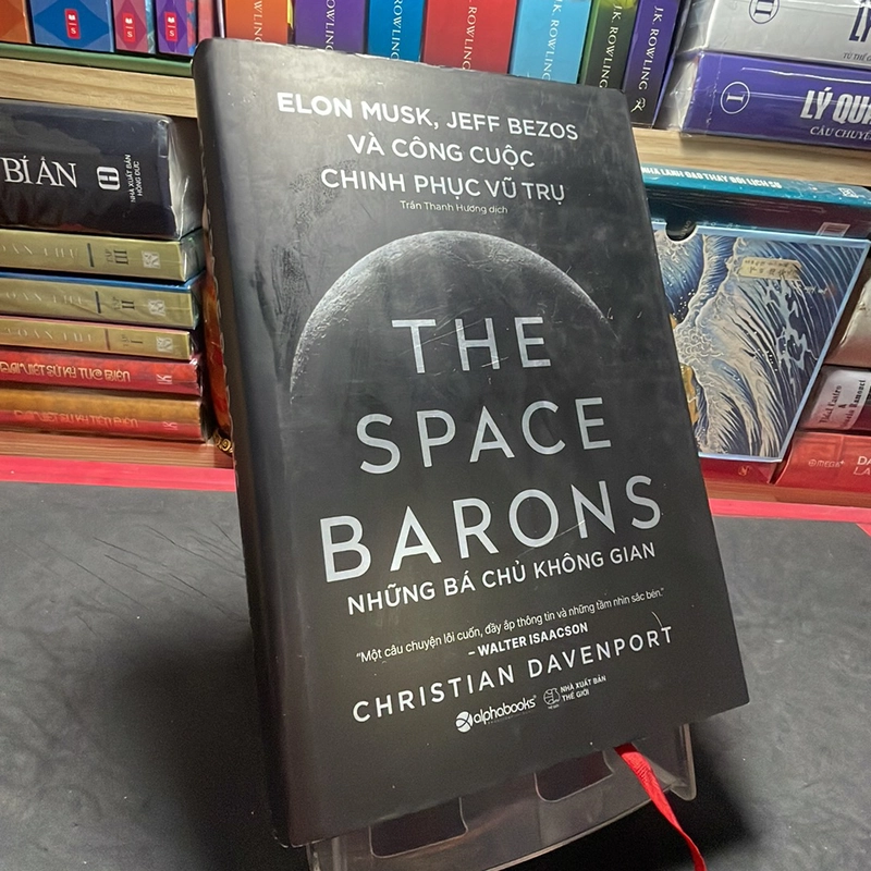 Những bá chủ không gian Christian Davenport 320029
