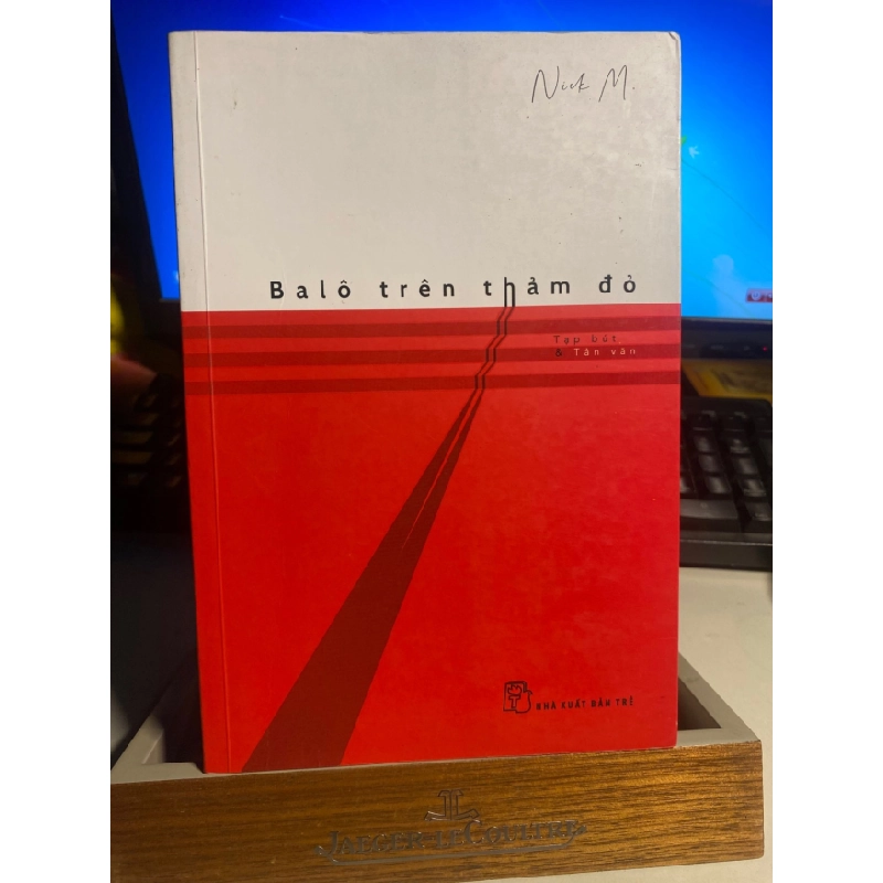 [Phiên Chợ Sách Cũ] BALÔ TRÊN THẢM ĐỎ - Nick M 0506 467837