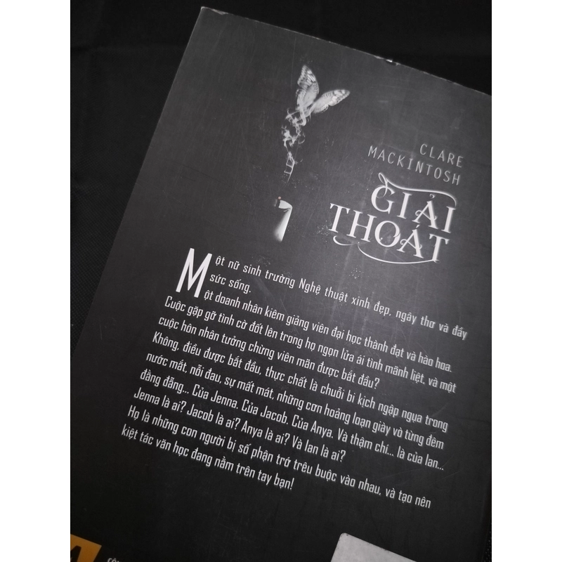 GIẢI THOÁT - CLARE MACKINTOSH TRUYỆN TRINH THÁM  387263