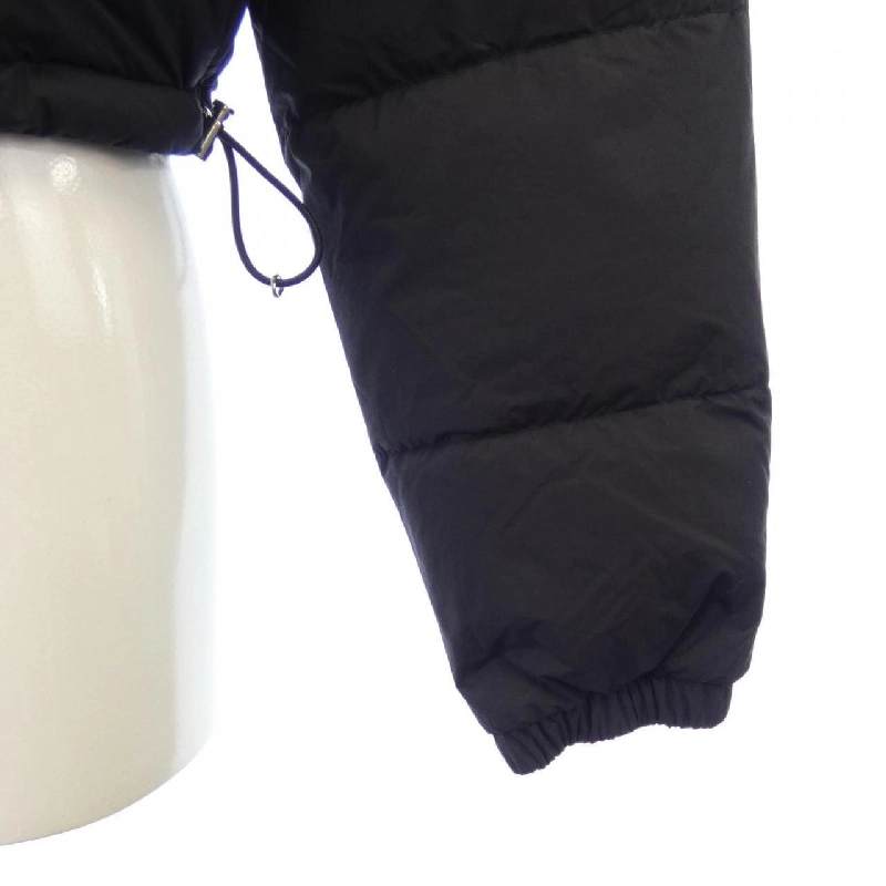 Áo khoác lông vũ MONCLER 635252