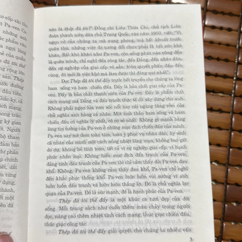 Thép đã tôi thế đấy 522614