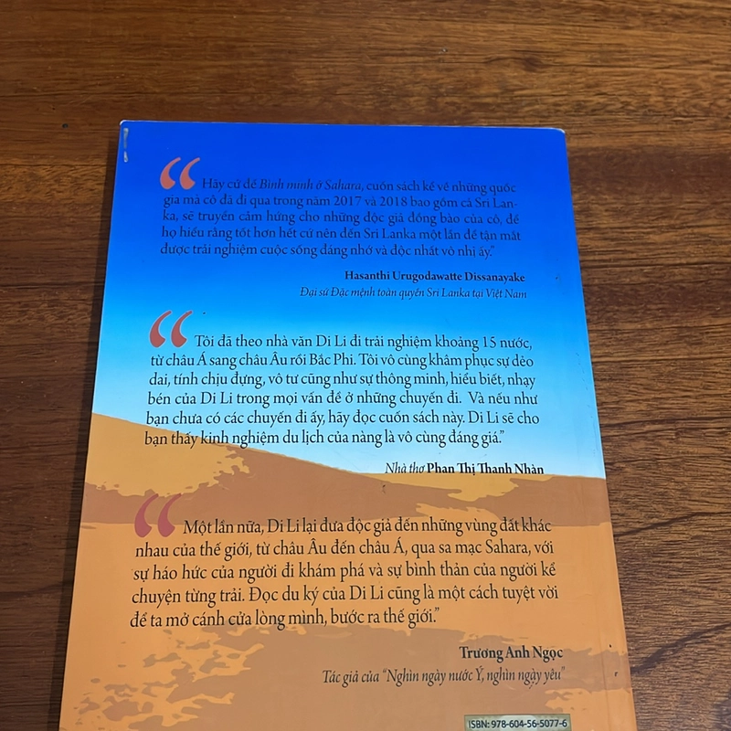II Tựa sách: Bình Minh ở Sahara - Di Li - 2018 511343