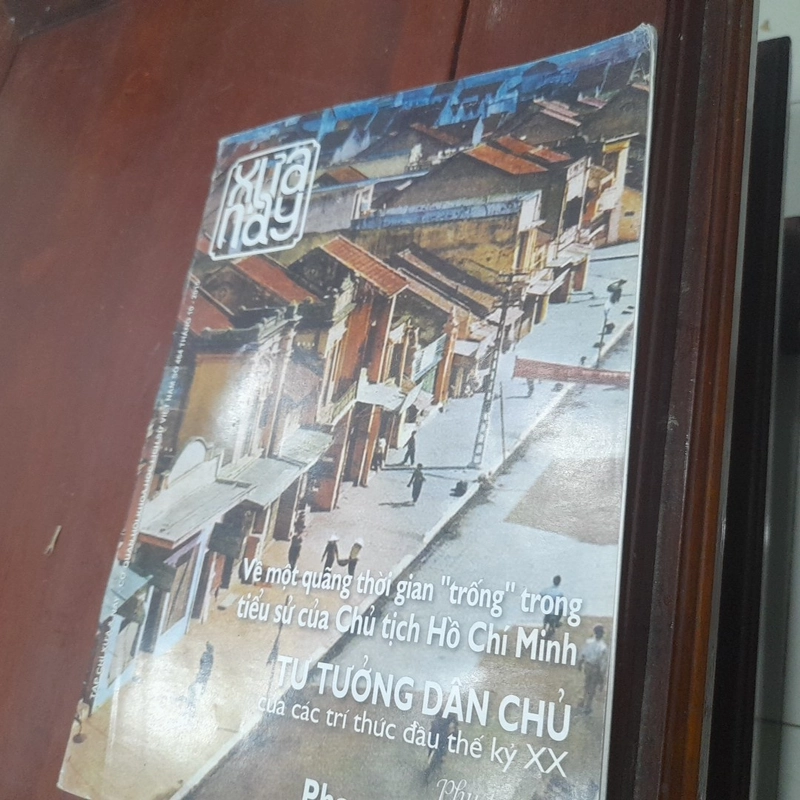 Tạp chí XƯA & NAY số 464 tháng 10-2015 540448