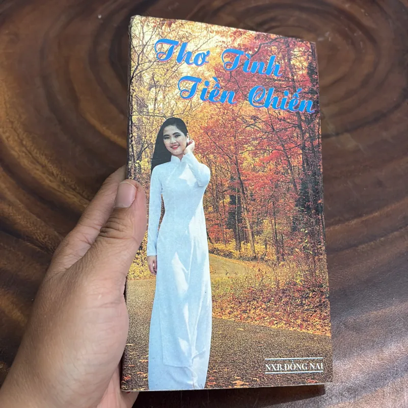 II Thơ: Thơ Tình Tiền Chiến - Nhiều Tác Giả - 1996 976275