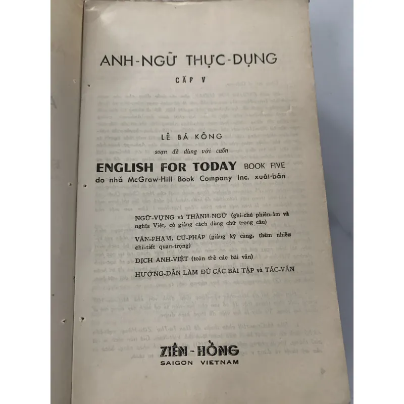 Anh ngữ thực dụng, tập 1-5, Lê Bá Kông, in trước 1975 718090