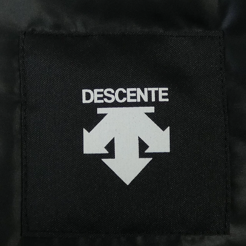 Áo khoác DESCENTE - Hàng hiệu Authentic 884158