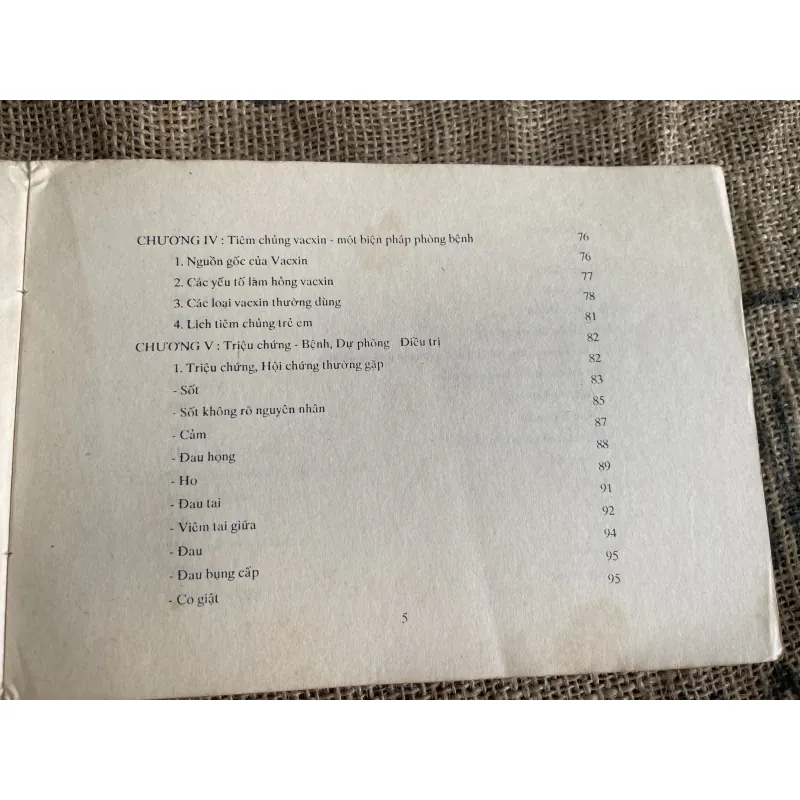 Cẩm nang chẩn đoán và sử dụng thuốc thiết yếu trong chăm sóc sức khỏe ban đầu; hơn 200 tr  1017724