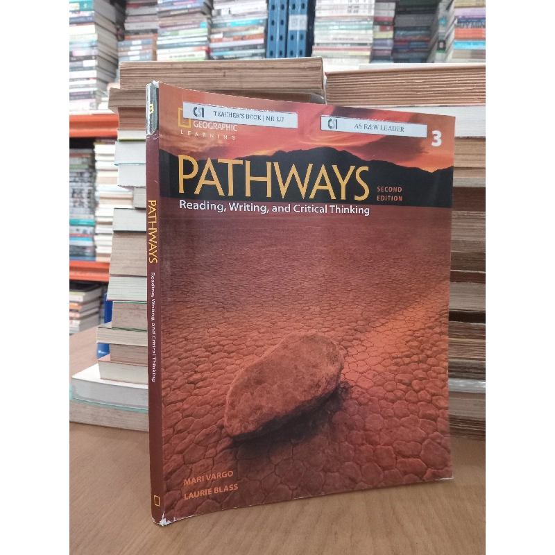 Pathways 3 - Mari Vargo, Laurie Blass 697375