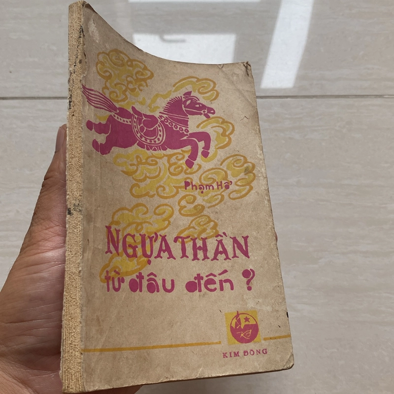 NGỰA THẦN ĐẾN ĐÂU? (KIM ĐỒNG XB 1986) 518830