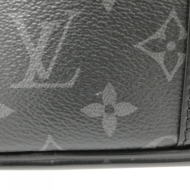 Túi xách Louis Vuitton Monogram Eclipse Pochette Cassie M82076 618498