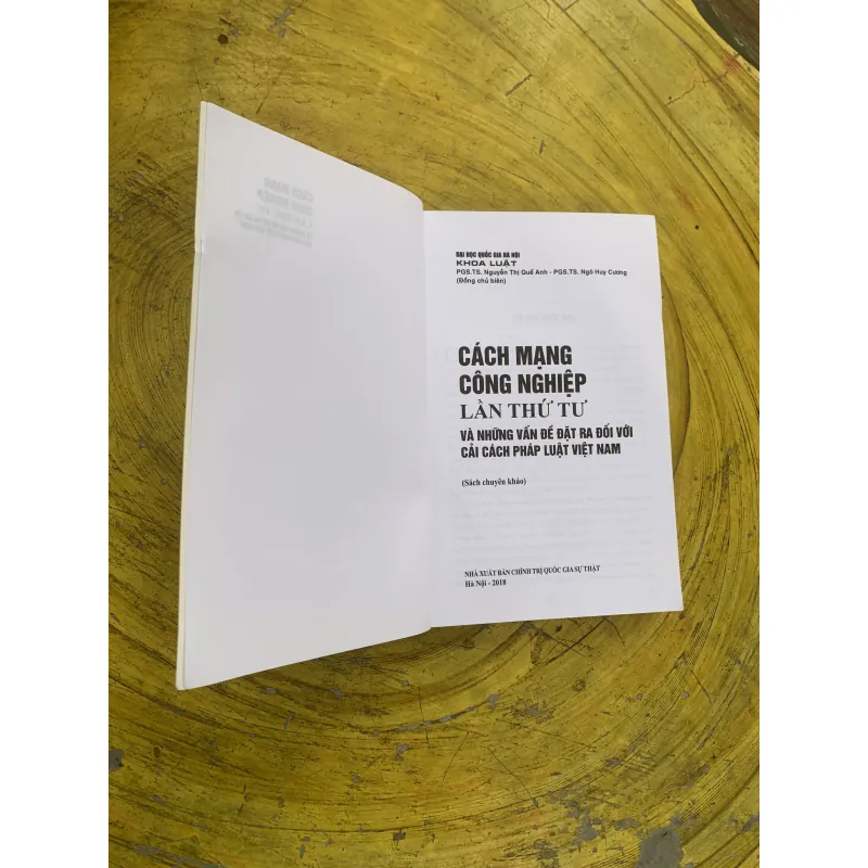 CÁCH MẠNG CÔNG NGHIỆP LẦN THỨ TƯ VÀ NHỮNG VẤN ĐỀ ĐẶT RA VỚI CẢI CÁCH PHÁP LUẬT VIỆT NAM 799950